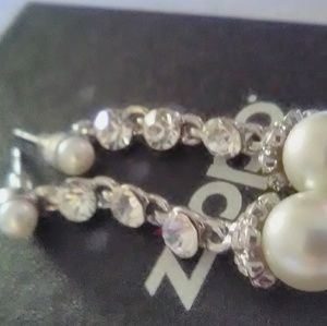 Jewerly, earrings, brackets